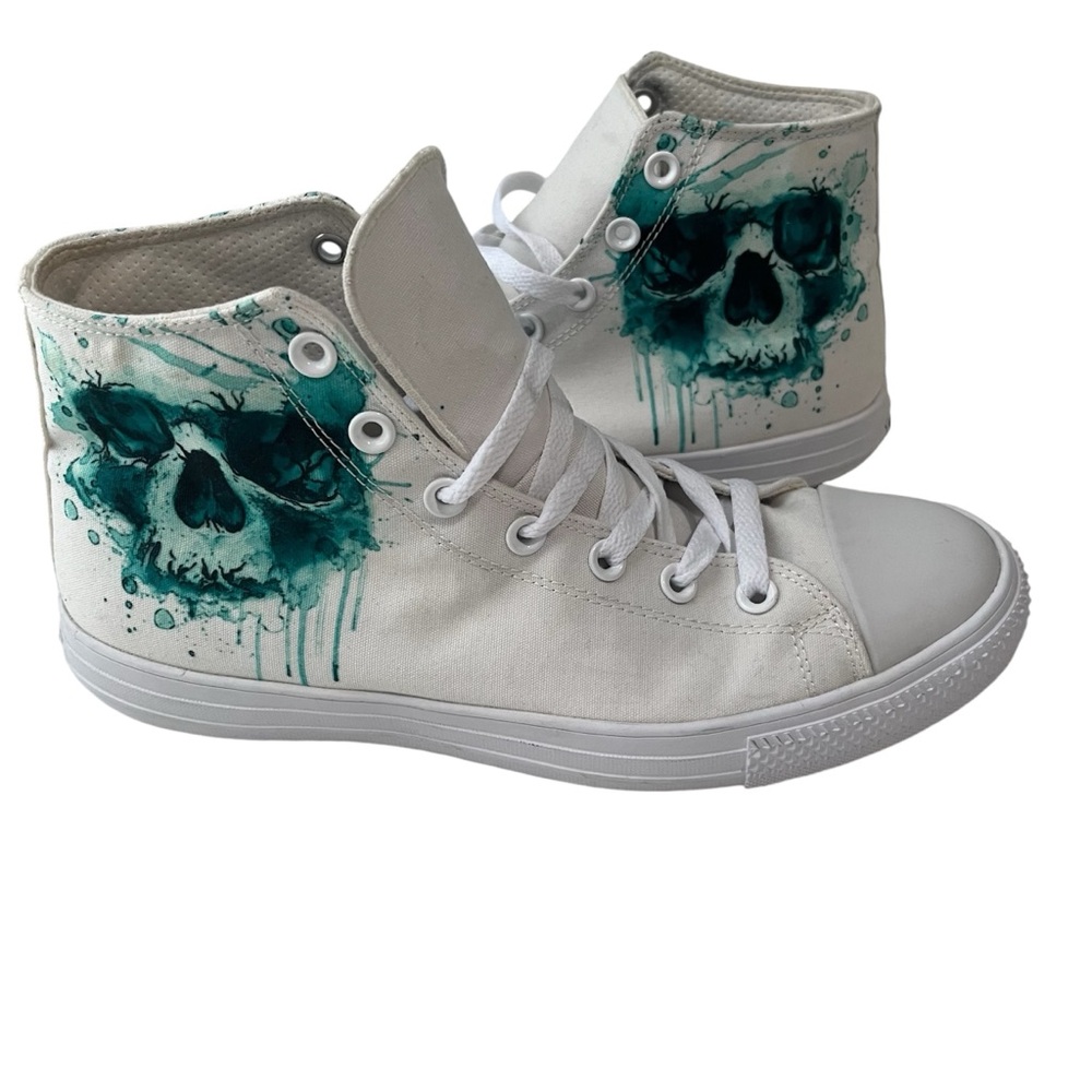 Raad Size 10 women’s high top turquoise splash skull shoes
